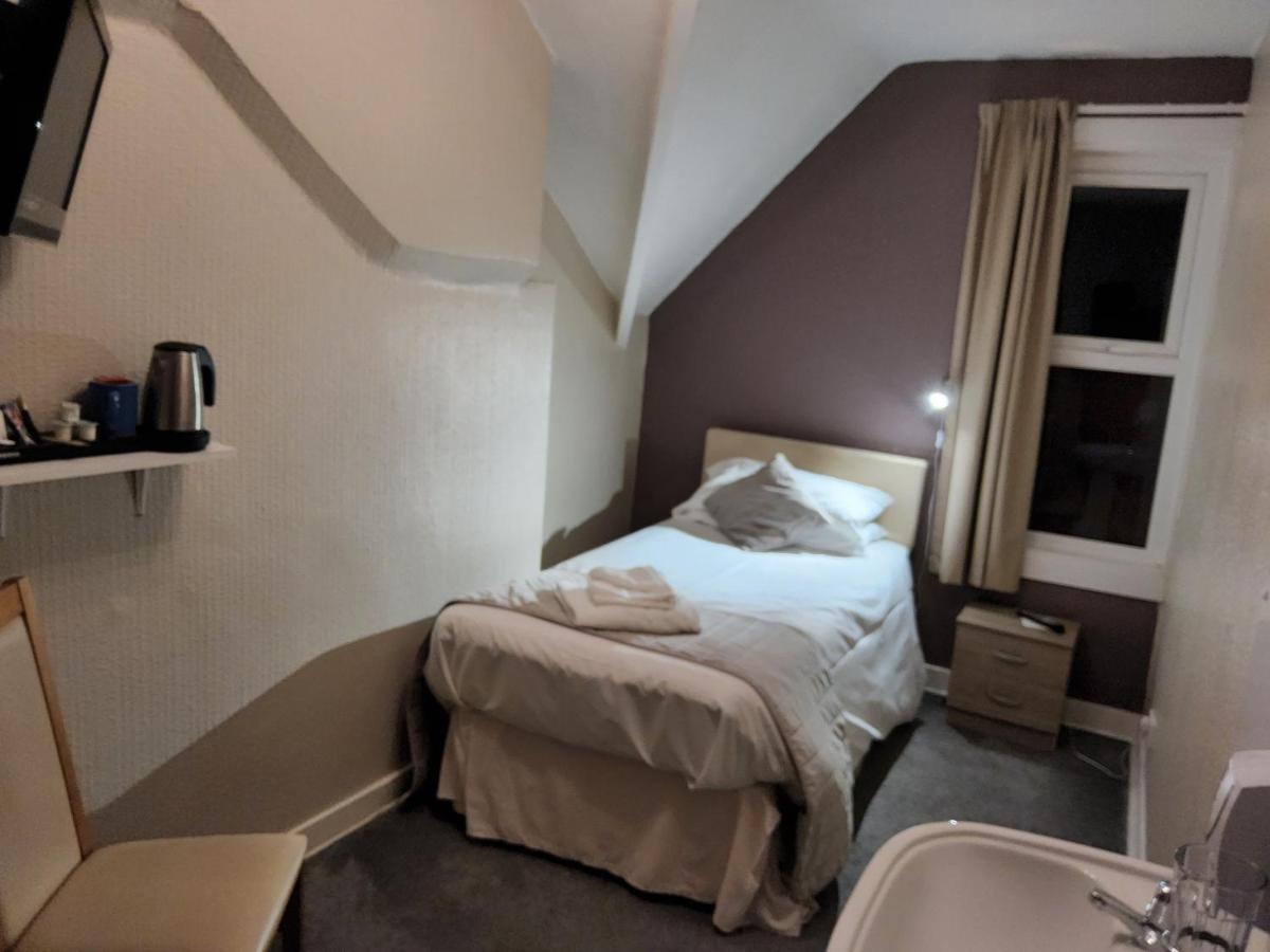 The Avenue Hotel غرانثام المظهر الخارجي الصورة